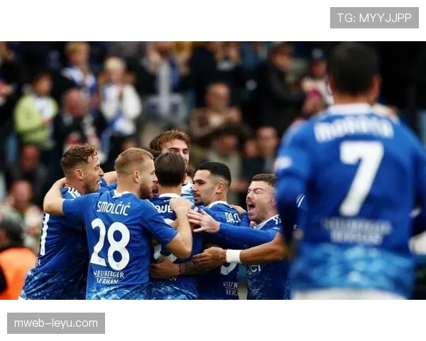 新星闪耀绿茵场：2023赛季足球新秀表现引热议