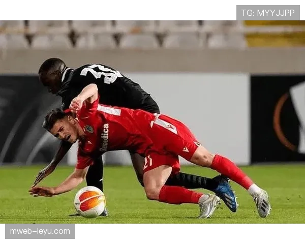 埃因霍温新赛季展现潜力与挑战并存，实力重塑引关注