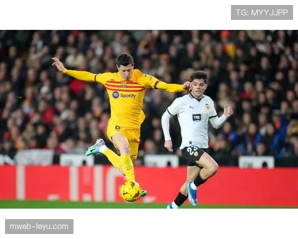 瓦伦西亚保级形势趋于严峻，多场关键失利导致积分压力逐步增加